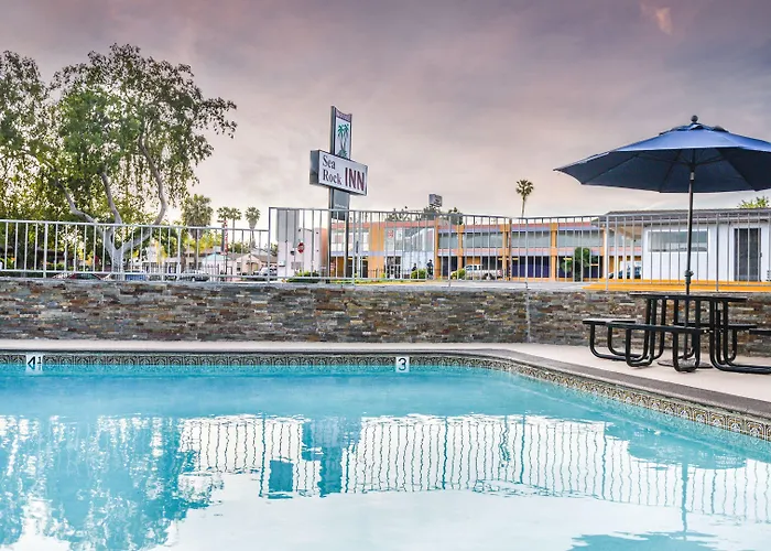 Sea Rock Inn - Long Beach